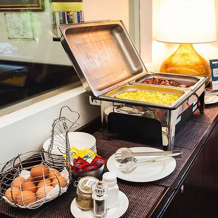 Ξενοδοχείο Pannonia 4*