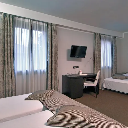 Otel Pannonia 4*
