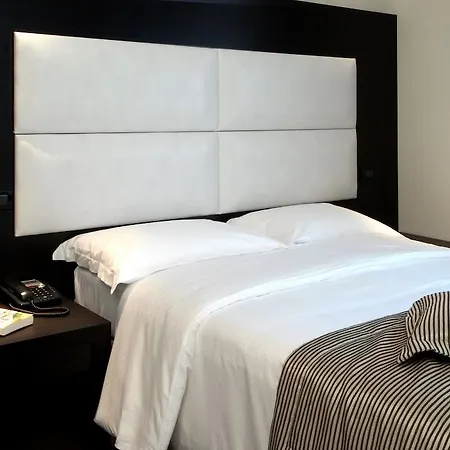 Otel Pannonia