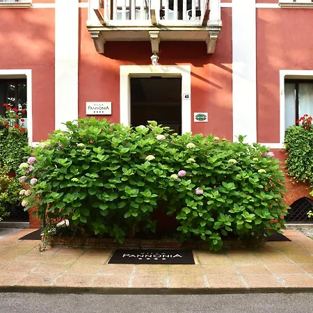 Pannonia Szálloda 4*