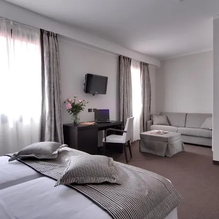 Готель Pannonia Lido di Venezia