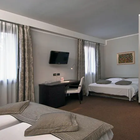 Pannonia Hotel 4*