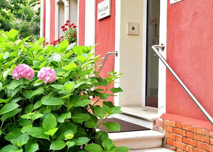 فندق بانونيا 4*