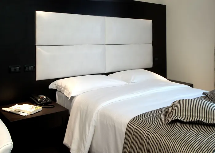 فندق بانونيا 4*