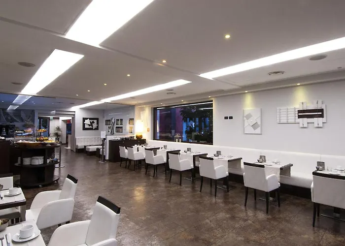 فندق بانونيا 4*