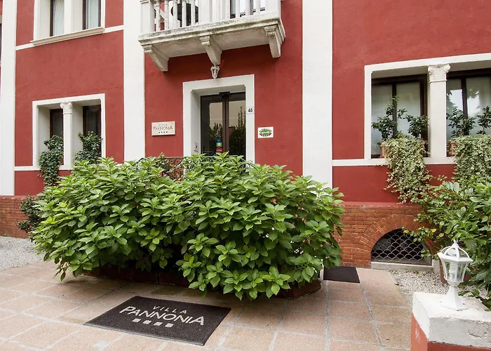 فندق بانونيا 4*